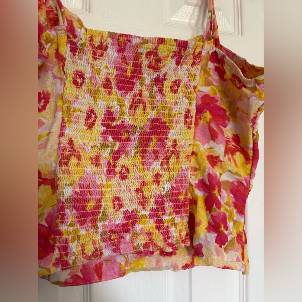 Floral Top - Picture 4 of 5
